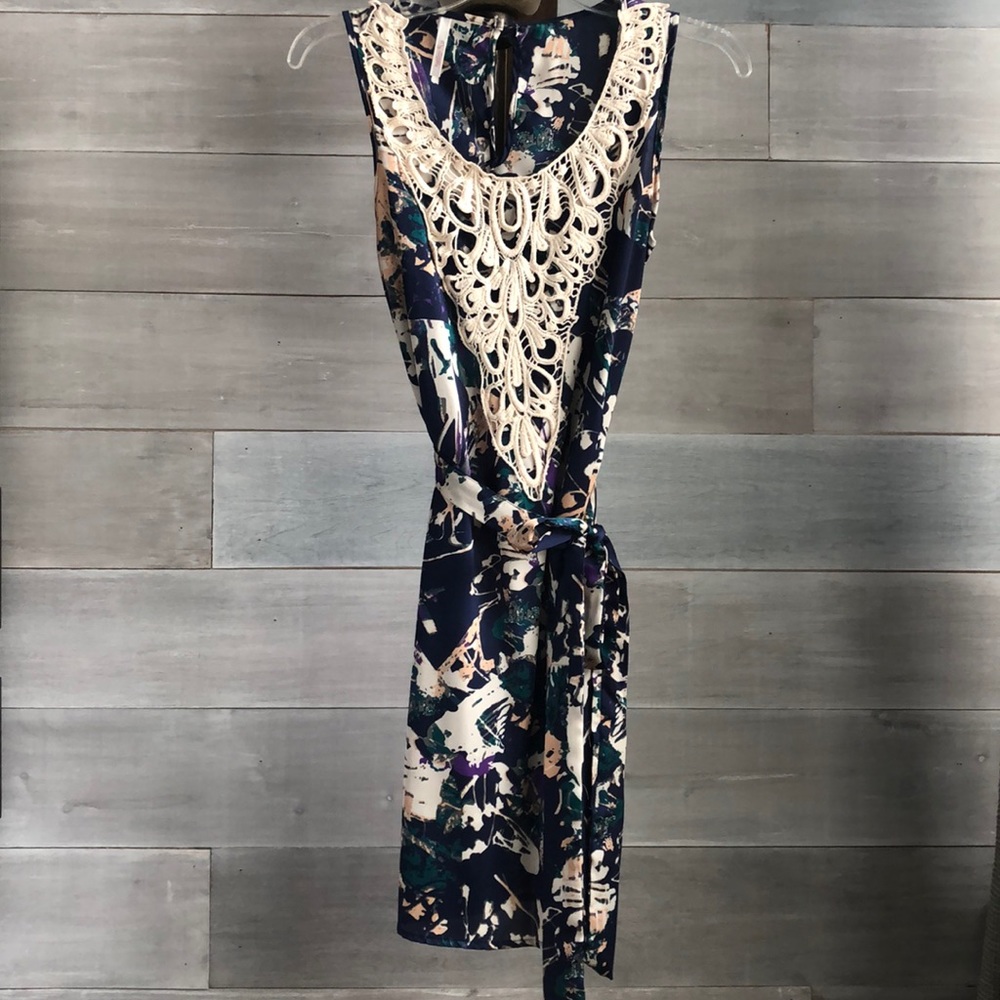Sleeveless Abstract Dress